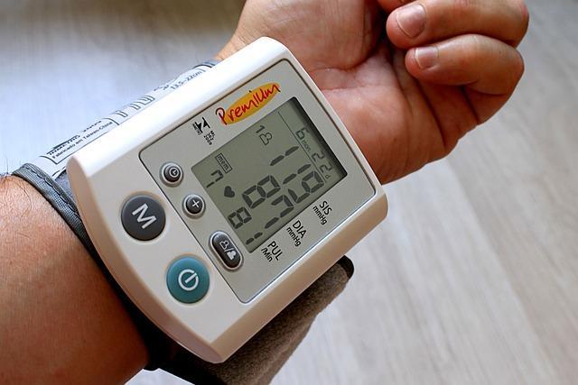 How to Lower Blood Pressure Instantly in an Emergency